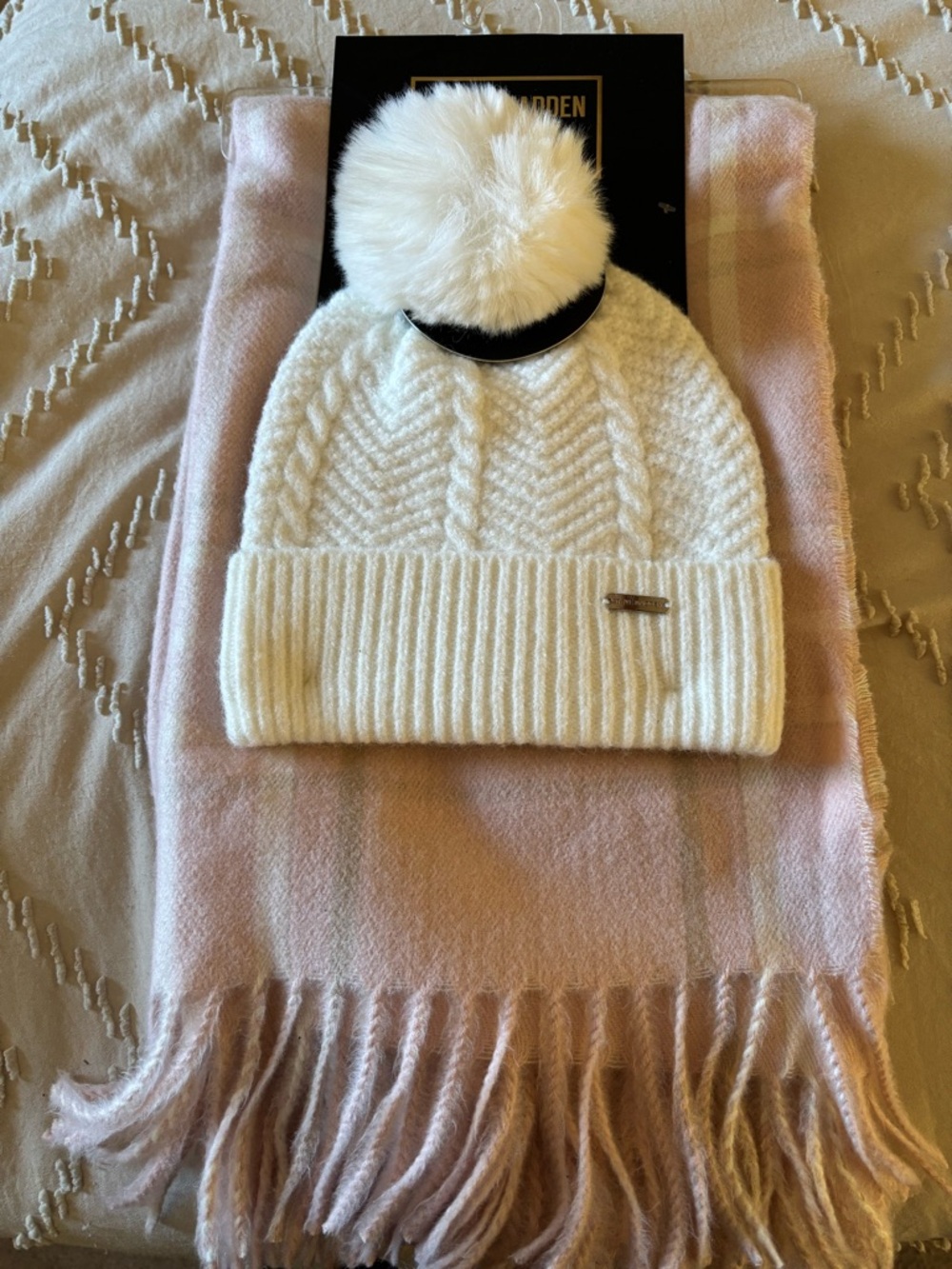 Steve Madden Ivory Pom Beanie Gift Set